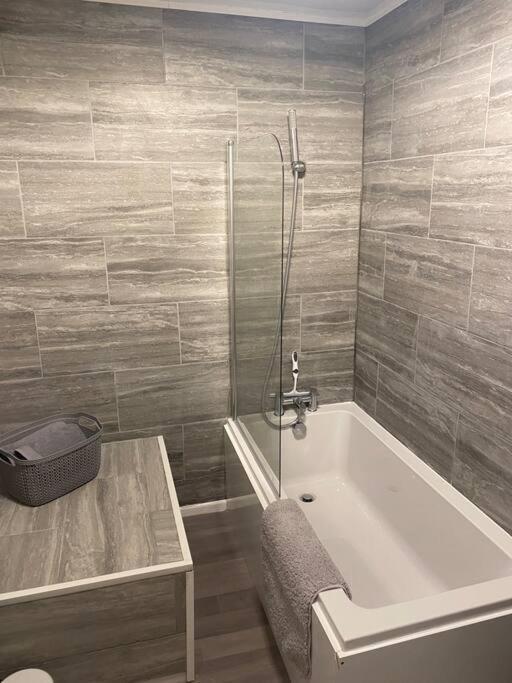 Cosy 1 Bed Home @Stevenage Eksteriør bilde